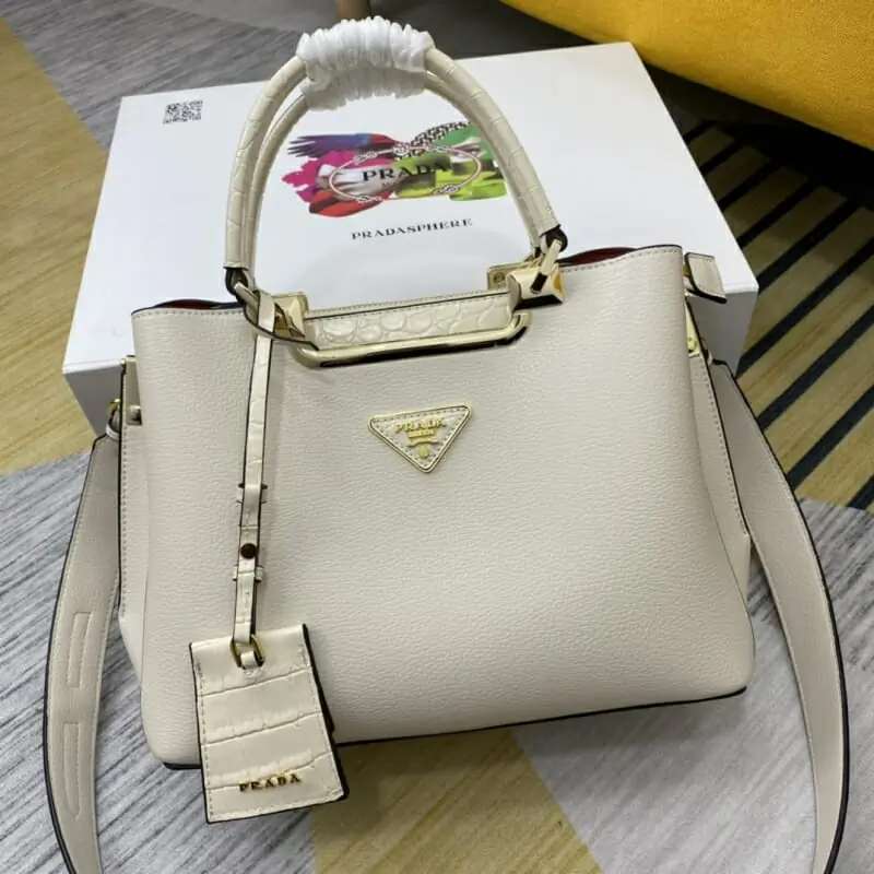 prada aaa qualite sac a main  pour femme s_122a633